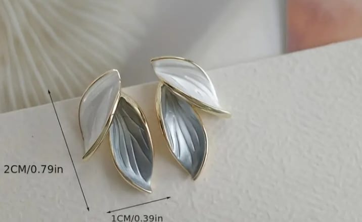 Women's Leaf Design Ear Stick Earrings