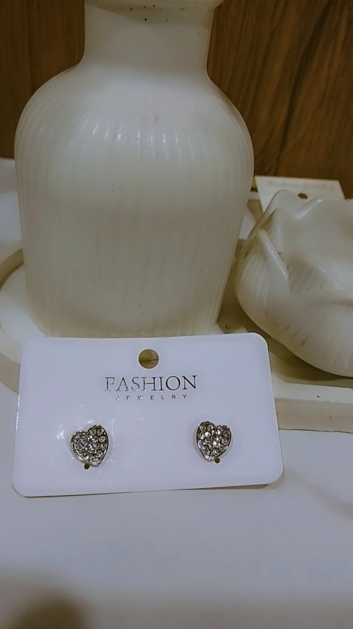 Silver Heart-Shaped Zirconia Stud Earrings