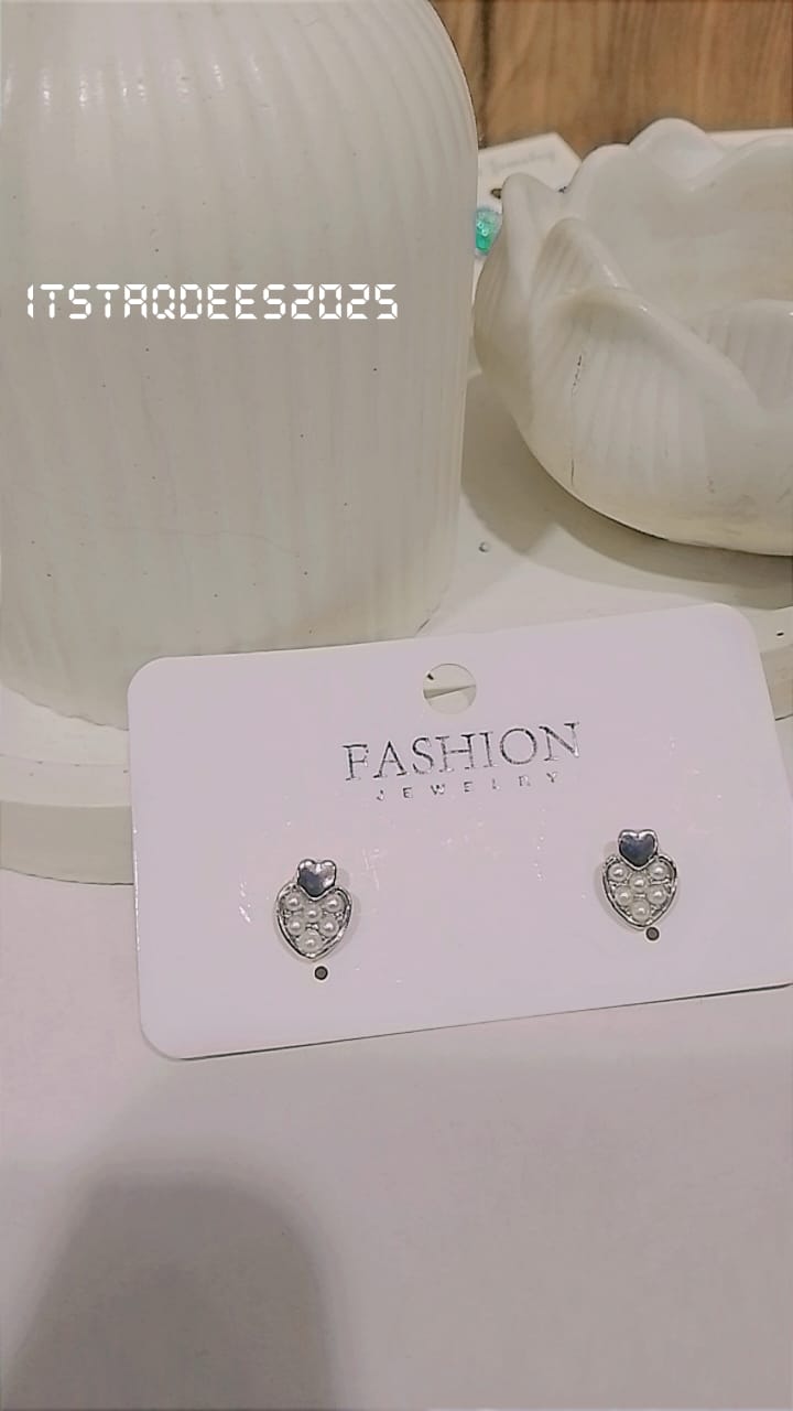 Heart-Shaped Pearl-Like Stud